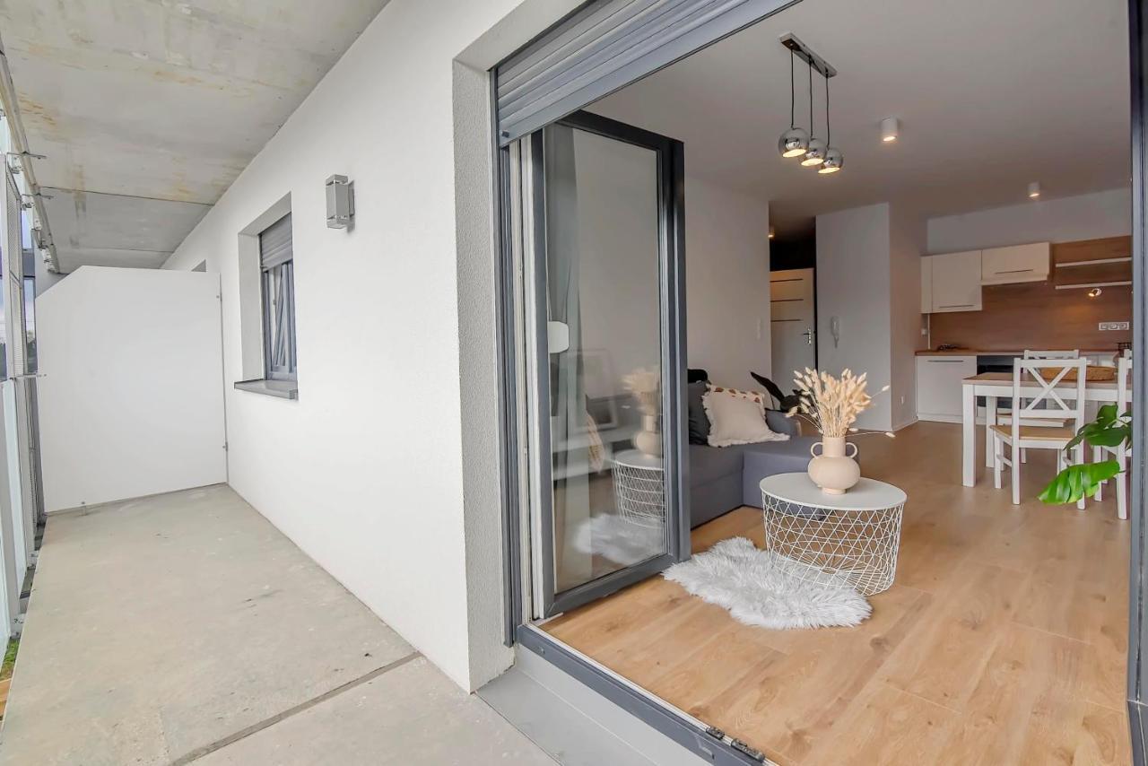 Nova Wozownia Apartment Leszno  Ngoại thất bức ảnh